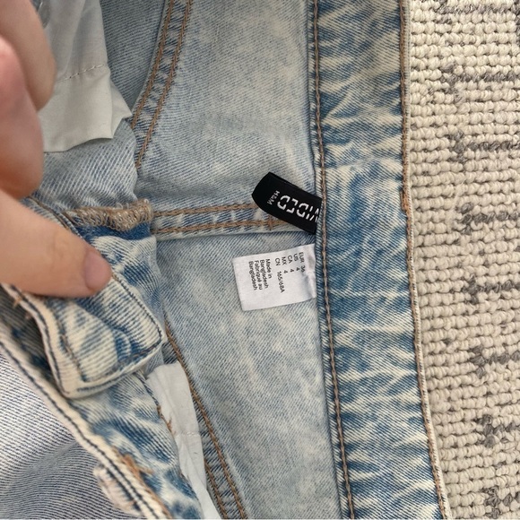 H&m Mom Loose Fit Ultra High Jeans Light Wash Sz 4 - Picture 4 of 7